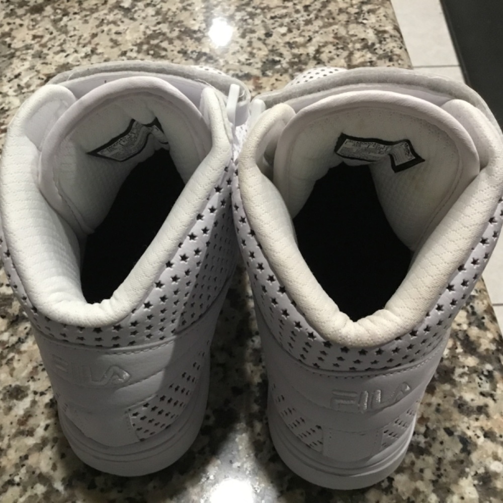 Fila White Star High Top Sneakers - Picture 2 of 4